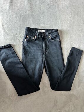 Zara Dark Blue High-Rise Skinny Jeans
